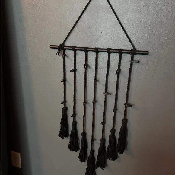 Boho Picture Hanger with Adjustable Clips - Picture 5 of 6